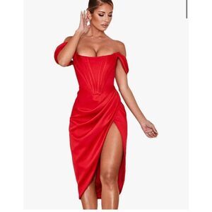 Elegant Red Off-Shoulder Mini Dress